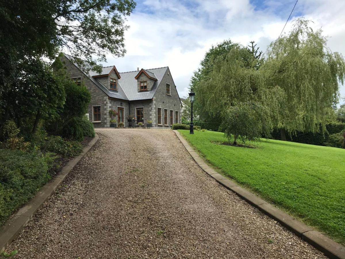 Willow Tree Cottage Glaslough ภายนอก รูปภาพ